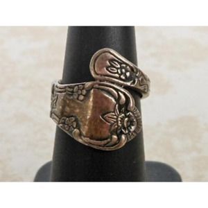 Vintage Sterling Silver Spoon Ring , Size 6 , Etched Floral Motif